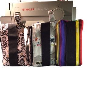 Cell phone bookmarked, pencil/pen holder